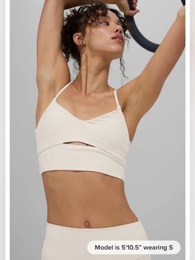 ALO Yoga Highlight Strappy Cutout Sports Bra in heather grey Size Small NWOT